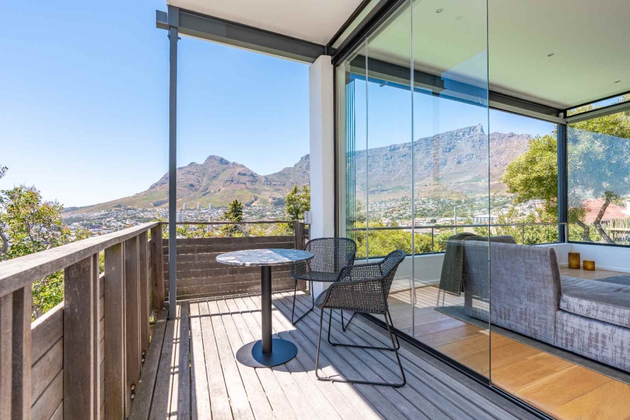 To Let 3 Bedroom Property for Rent in Tamboerskloof Western Cape